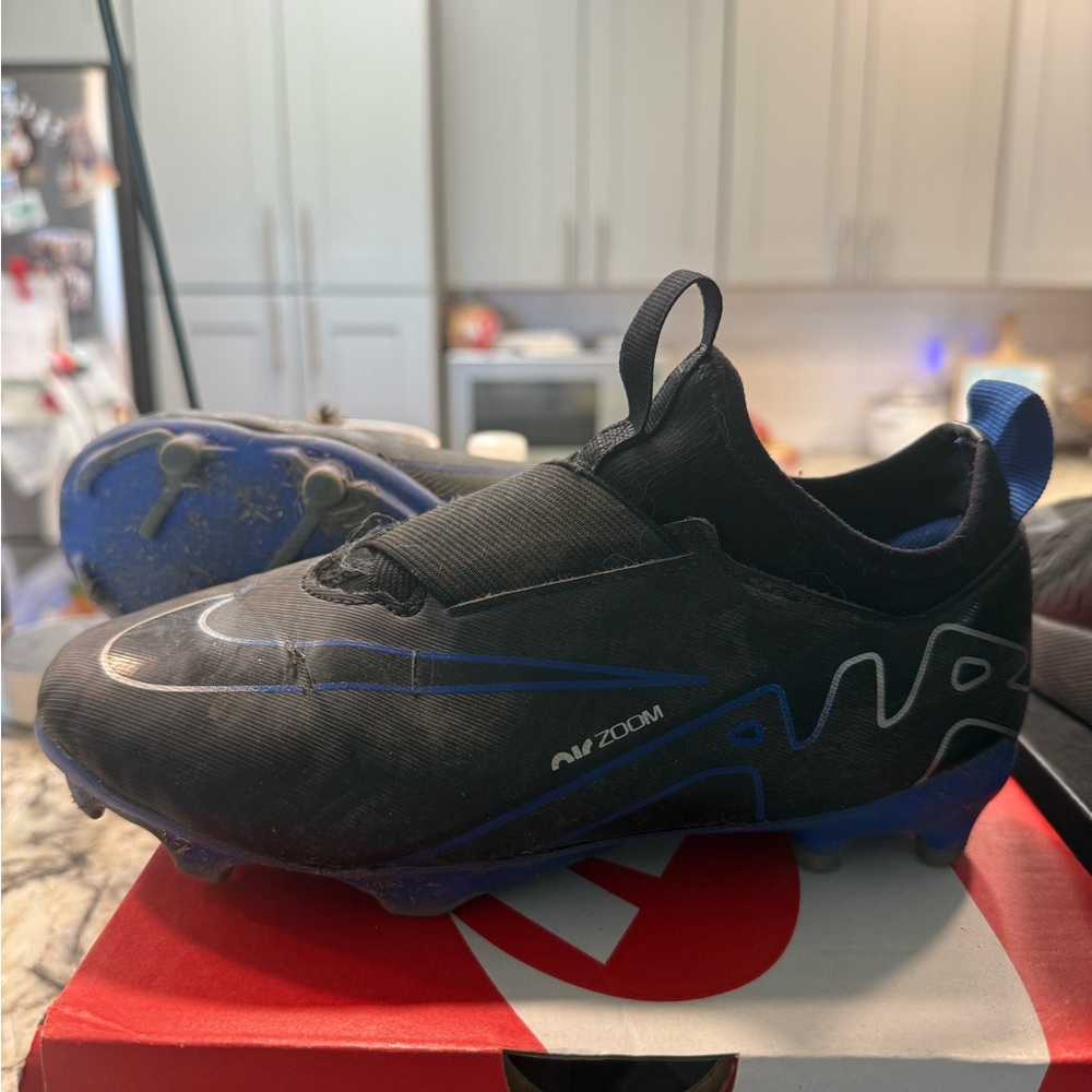 Nike youth soccer cleats
